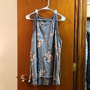 Torrid size 2 gray floral with lace detail tank
